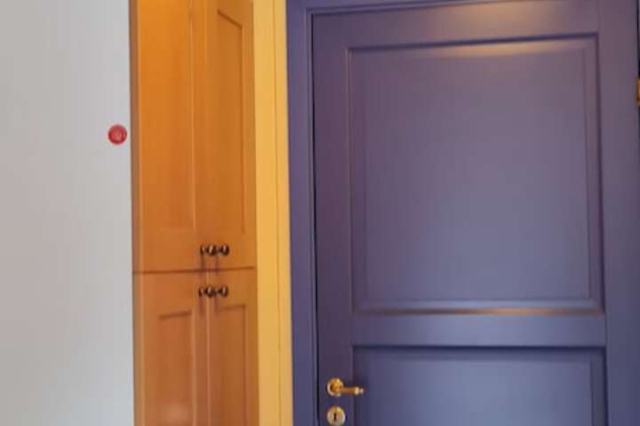 Room 19 of 94