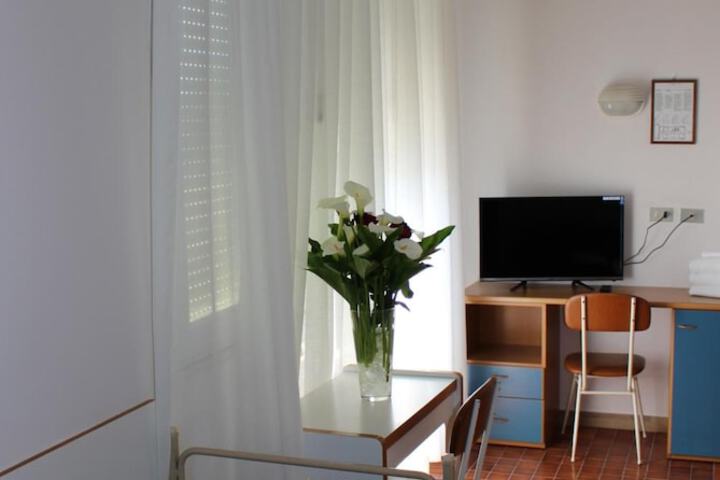 Room 13 of 46