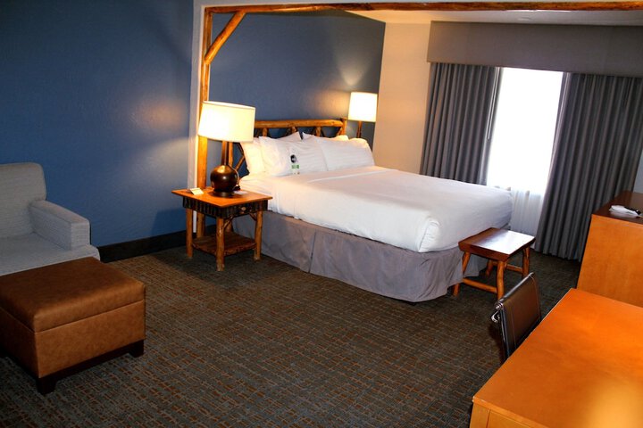 Room 25 of 86