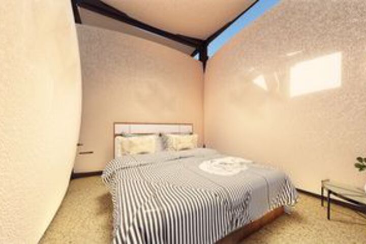 Room 13 of 40