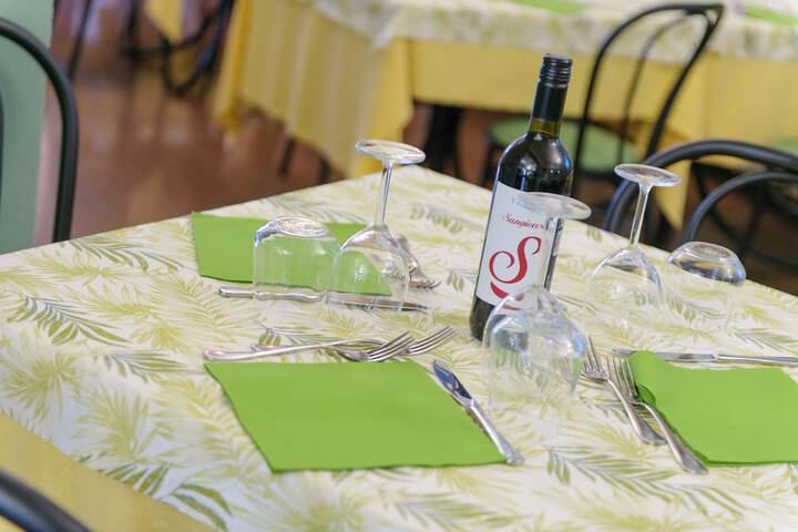 Dining 39 of 70