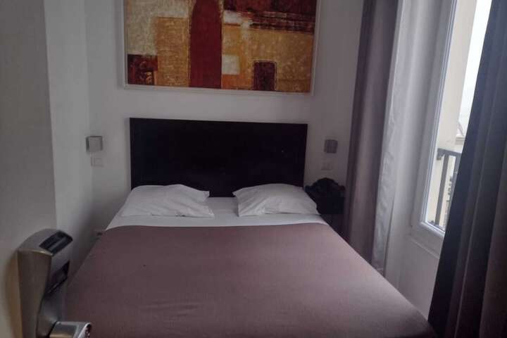 Room 18 of 46