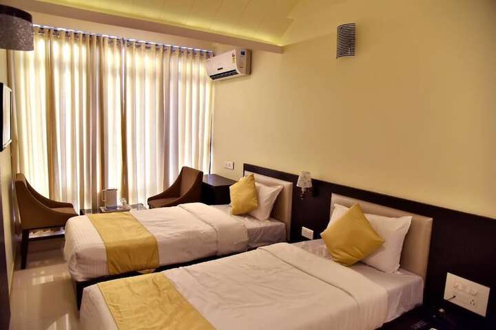 Room 15 of 39