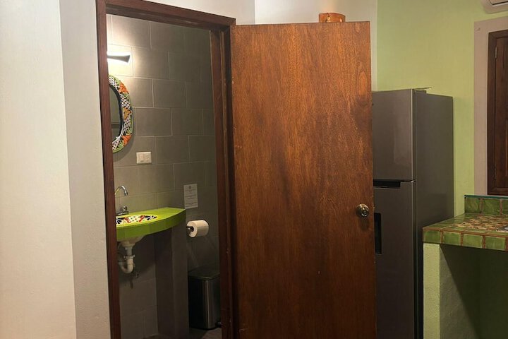 Room 123 of 160