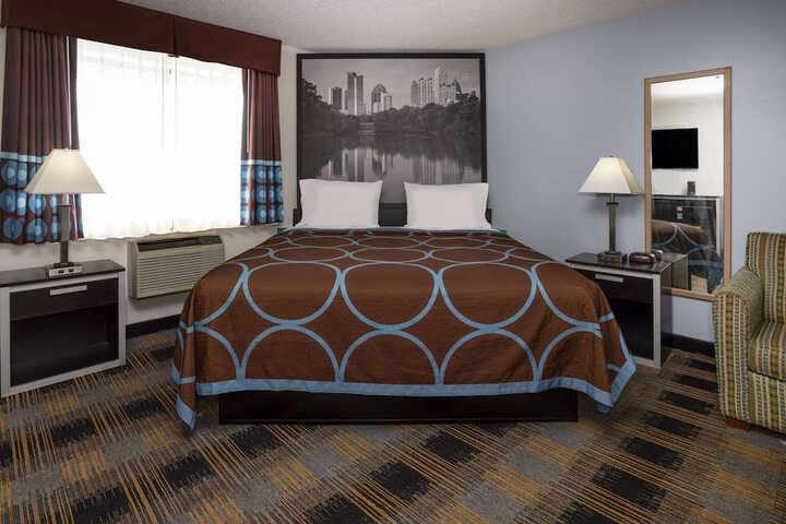 1 King Bed Suite (3 of 5)