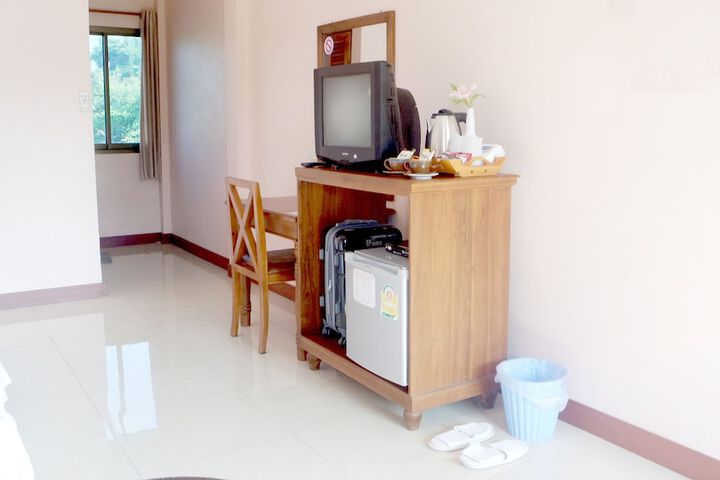 Room 15 of 32