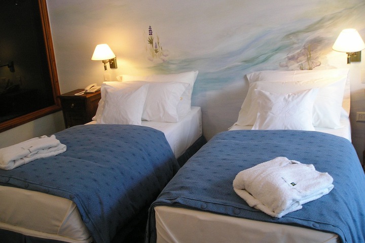 Room 9 of 44