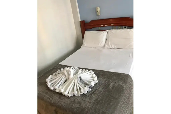 Room 4 of 11