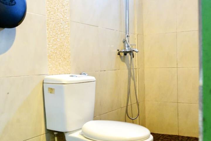 Room 40 of 155
