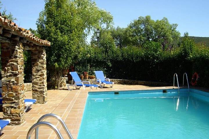 Pool 12 of 30
