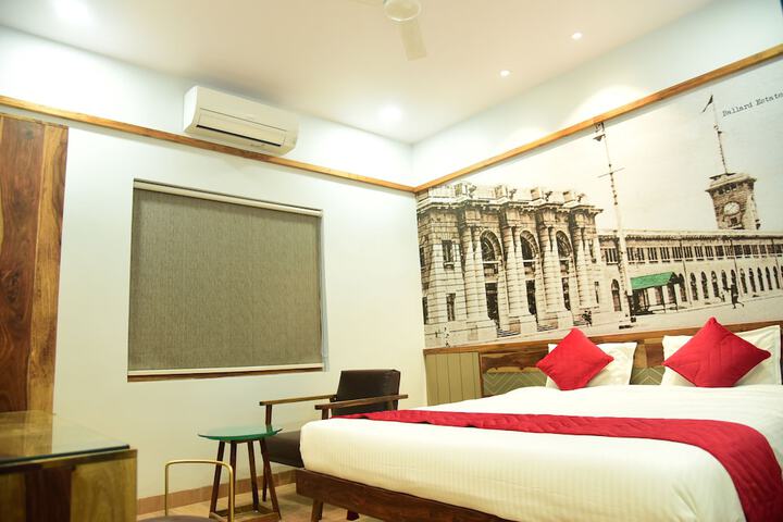 Room 8 of 46