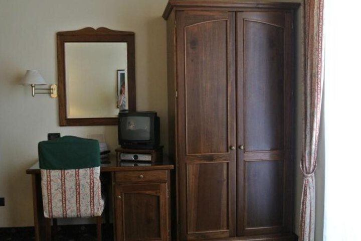 HOTEL PAVONE