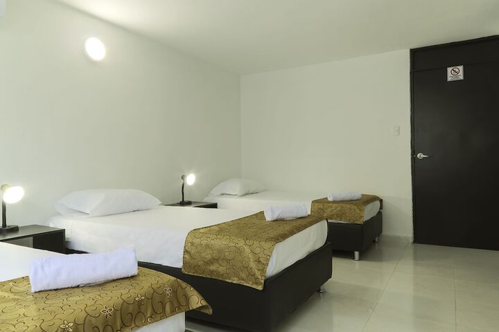 Room 6 of 23