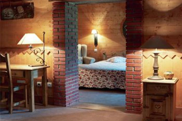 Room 6 of 31