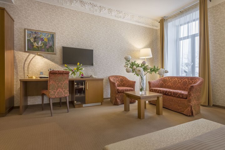 Room 23 of 69