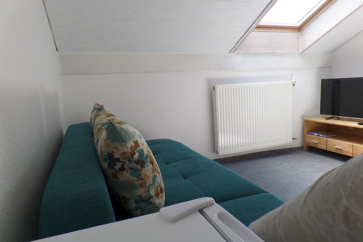 Room 8 of 64