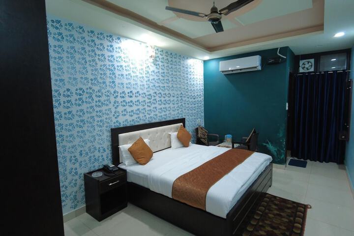 Room 19 of 50