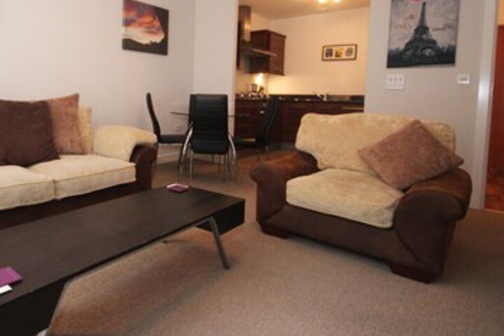 Room 5 of 13