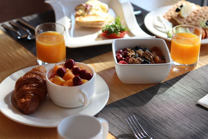Breakfast/Coffee Service 66 of 97