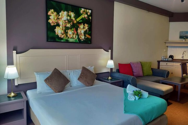 Room 151 of 650