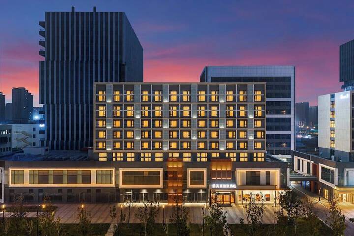 MEHOOD LESTIE Hotel(Xian Xixian Wuyue Plaza Afanggong South Metro Station Store)