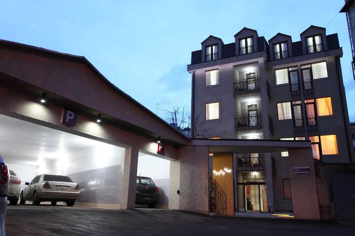 Hotel 41 of 42