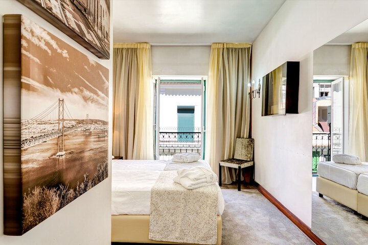 Room 19 of 74