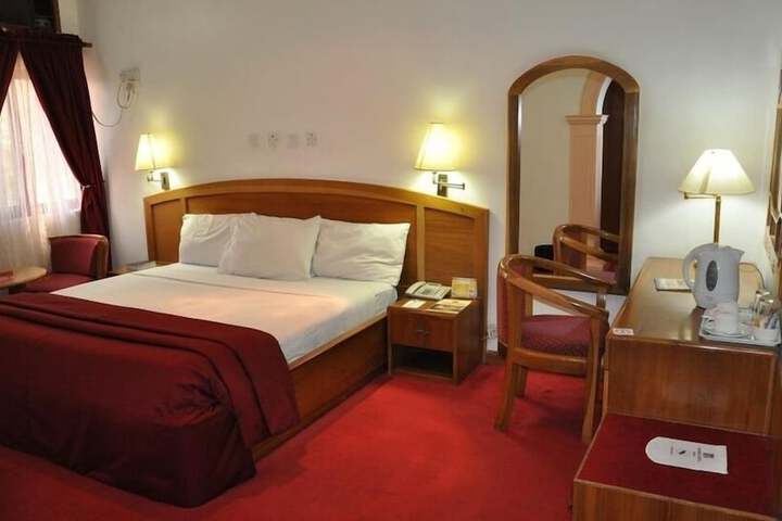 Room 2 of 20
