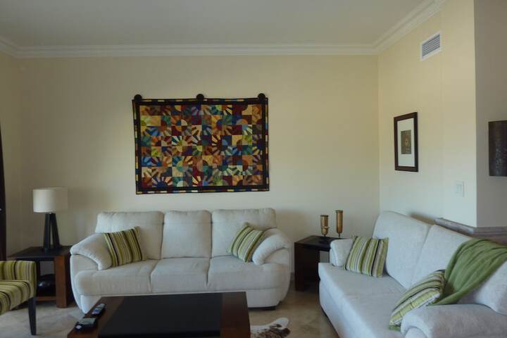Room 11 of 22