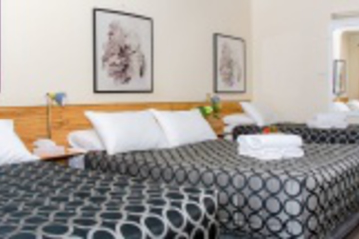 Room 90 of 204