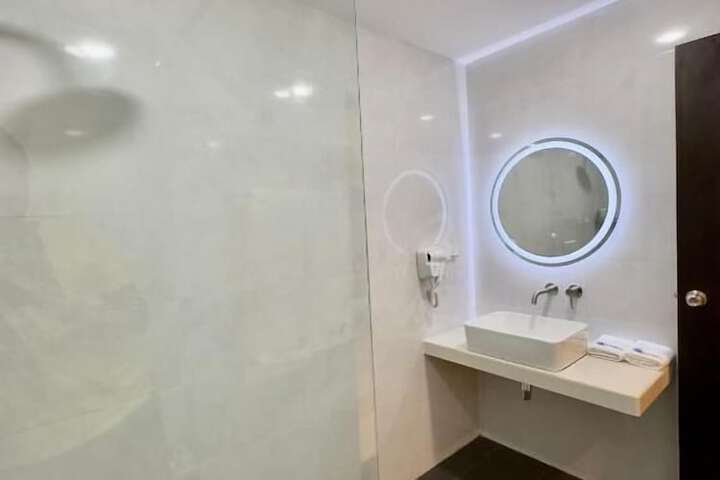 Room 19 of 30