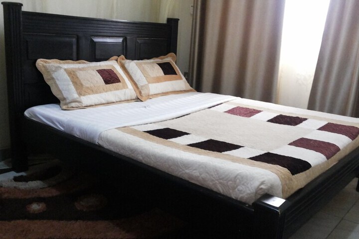 Room 6 of 43