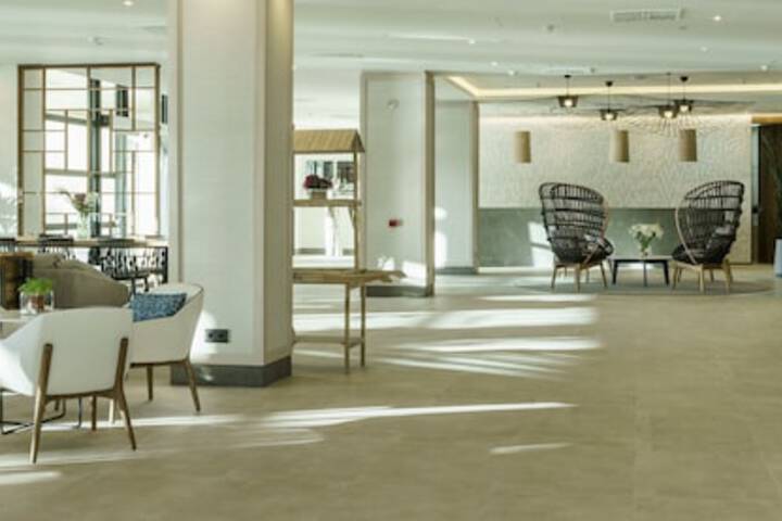 Hotel Lobby