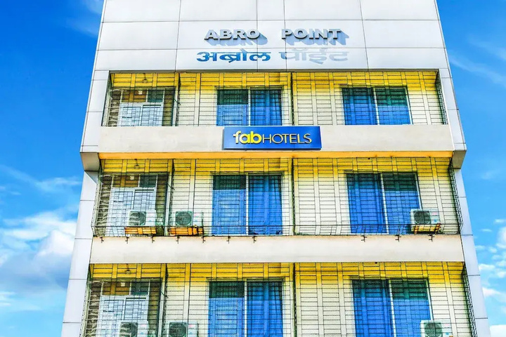 MALAD RESIDENCY BY FABEXPRESS