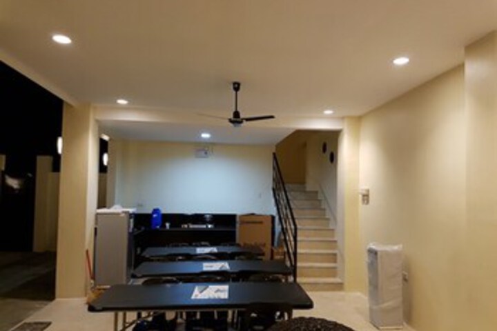 Room 9 of 20