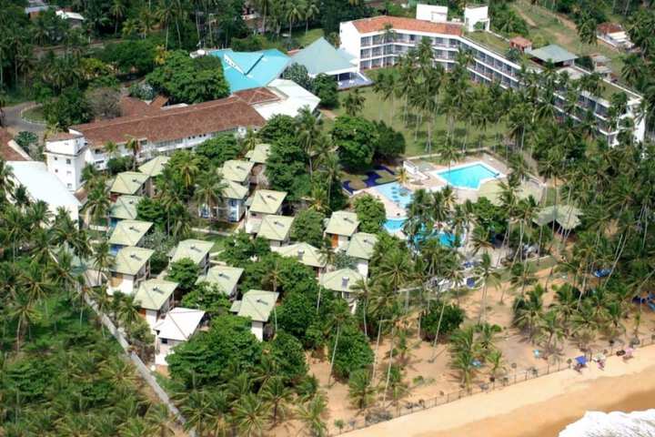 Hotel Pool