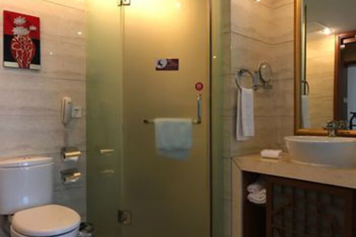 Room 4 of 31