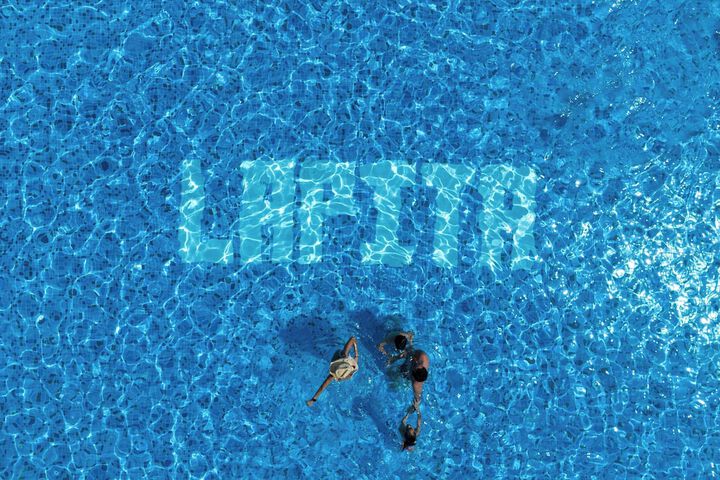 Pool 67 of 152
