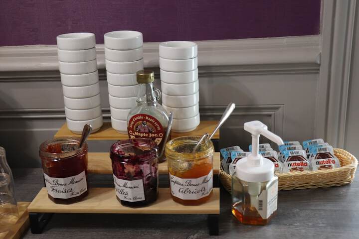 Breakfast/Coffee Service 61 of 69