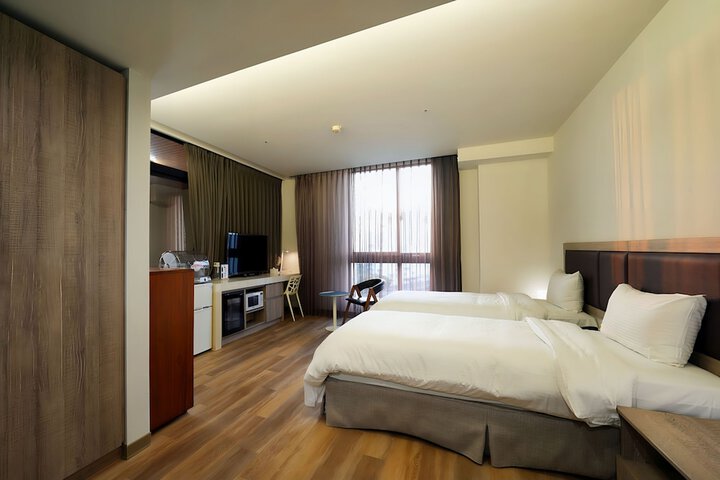 Room 51 of 155