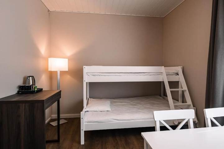 Room 5 of 43