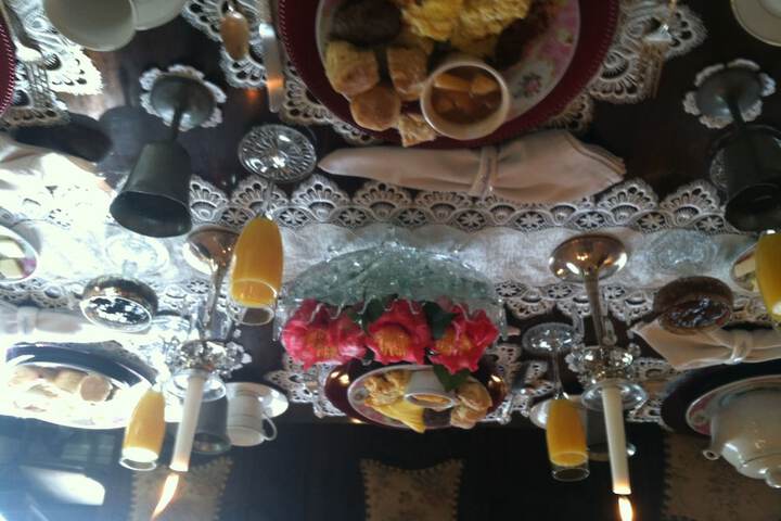 Breakfast/Coffee Service 71 of 109