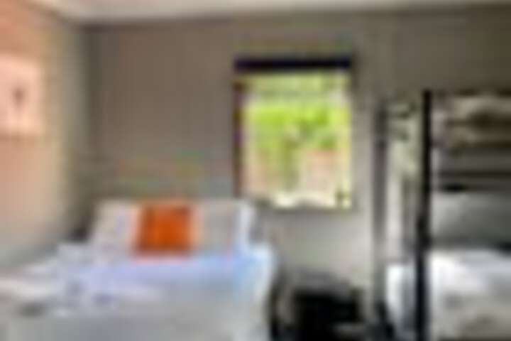 Room 92 of 243