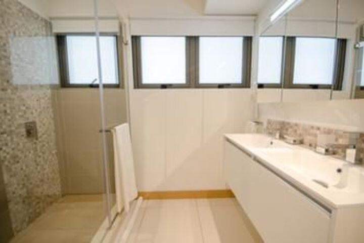 Room 2 of 22
