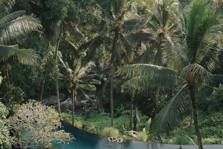 Pool 79 of 109