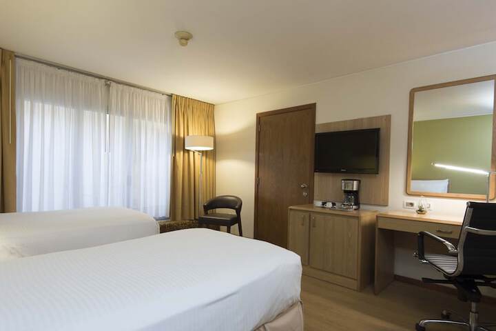 Room 35 of 125