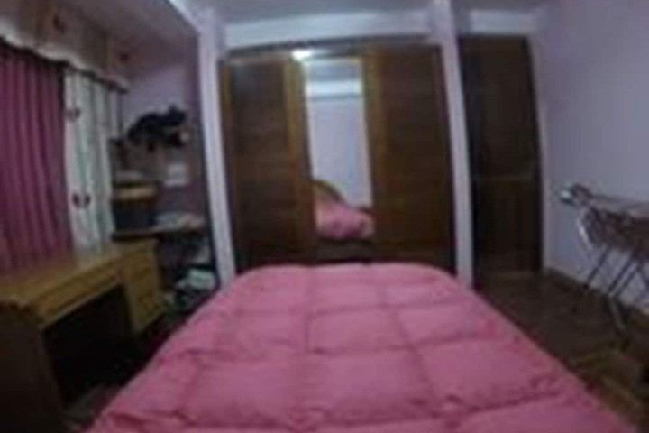 Room 5 of 14