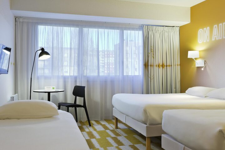 Room 7 of 36