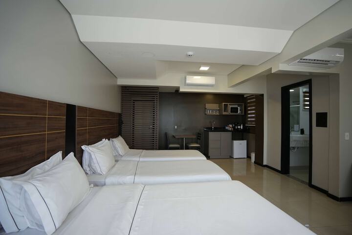 Room 25 of 126