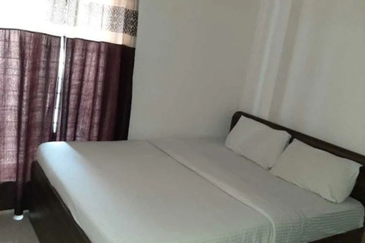 Room 6 of 15